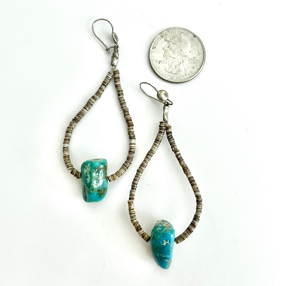Santo Domingo (Kewa), Old Pawn Vintage Heishi “Ajax” Turquoise Earrings - Picture 2 of 5
